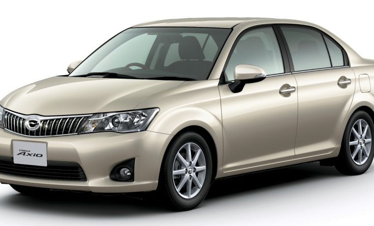 Premio Pearl Beige chauffeur