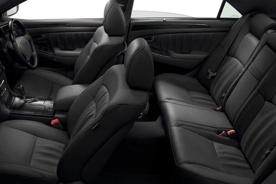 Crown VIP chauffeur BLK