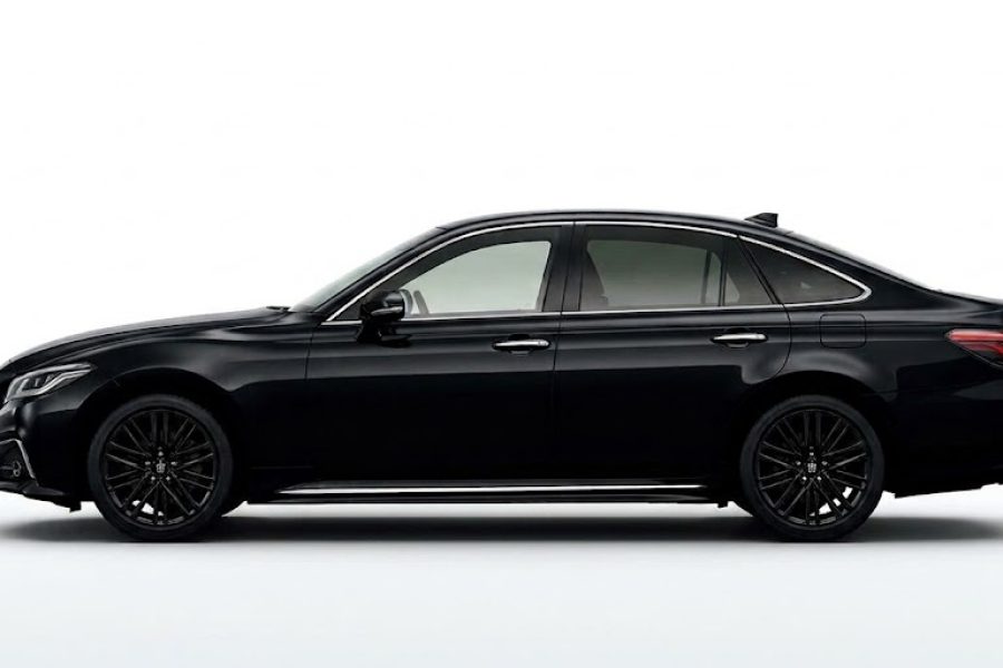 Crown VIP chauffeur BLK