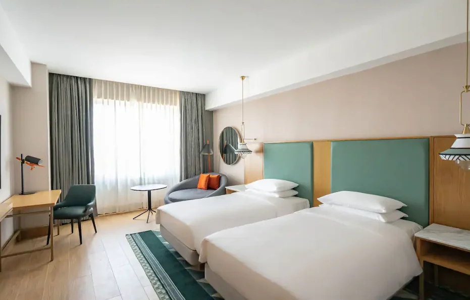 2 Twin Beds