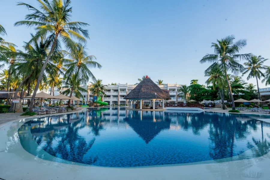 PrideInn Paradise Beach Resort & Spa