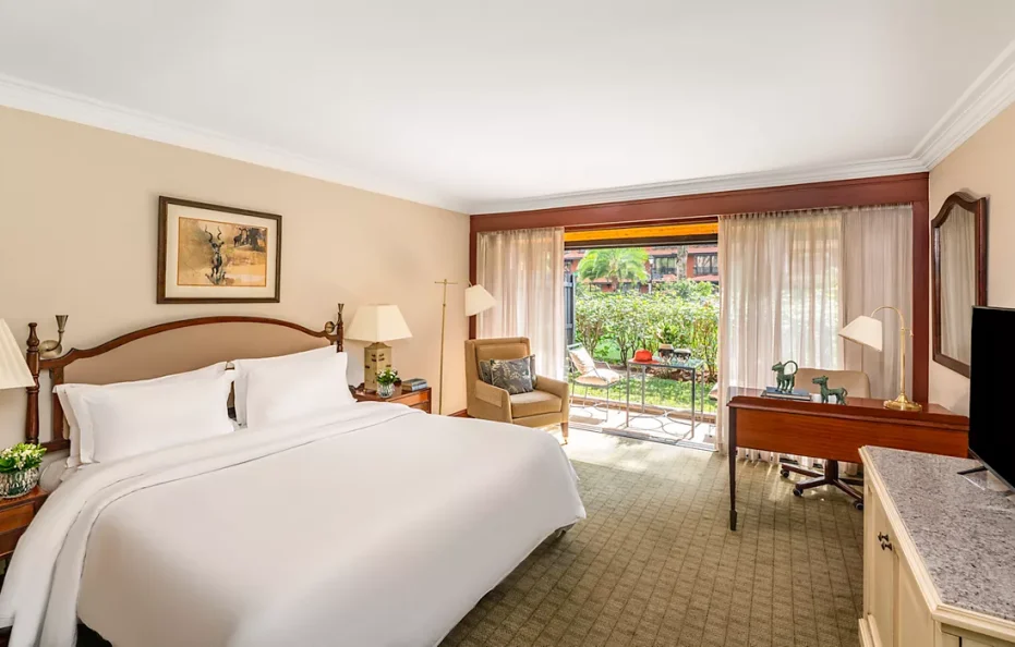 Deluxe Verandah Room with King Bed