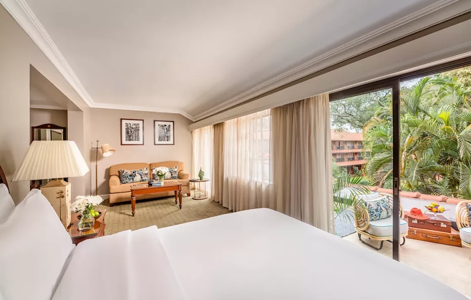 Superior Suite with Queen Bed