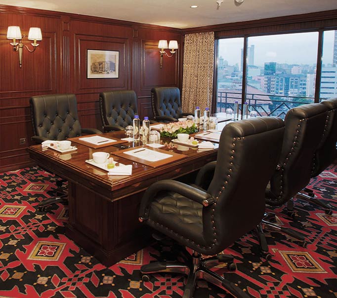 1902 Club Lounge