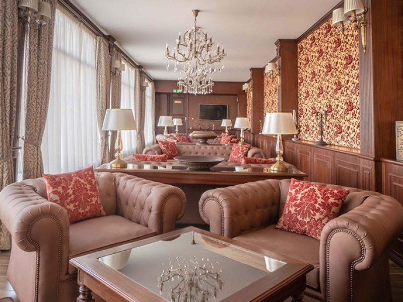 1902 Club Lounge