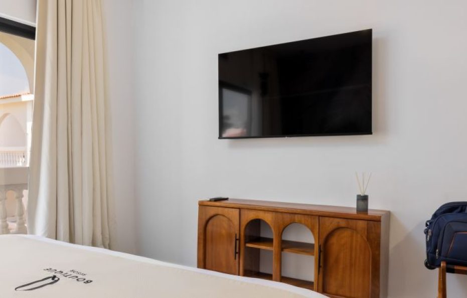 Economy Room With Shared Balcony