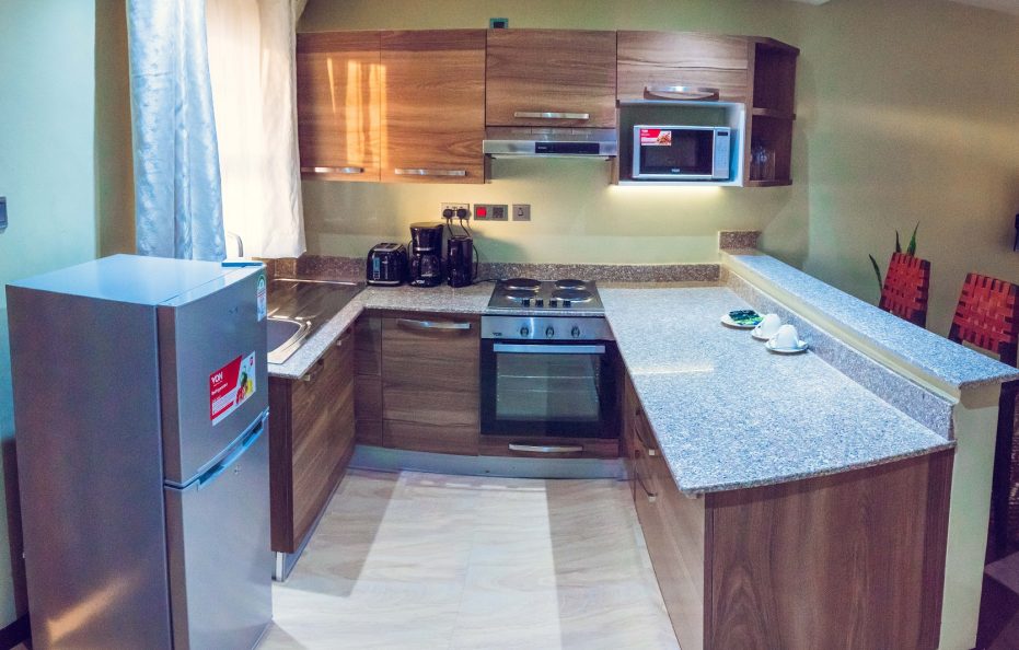 STUDIO APARTMENT