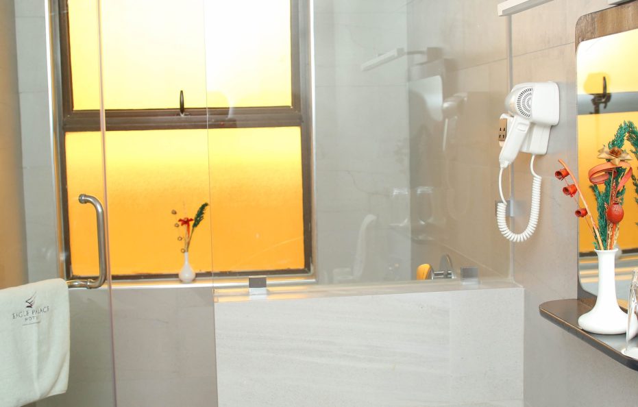 Singe Royal Suite