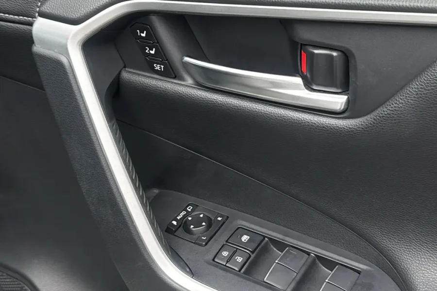 RAV4 VIP chauffeur WT
