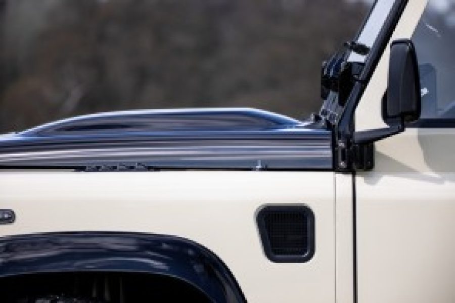 land rover defender 110 chauffeur