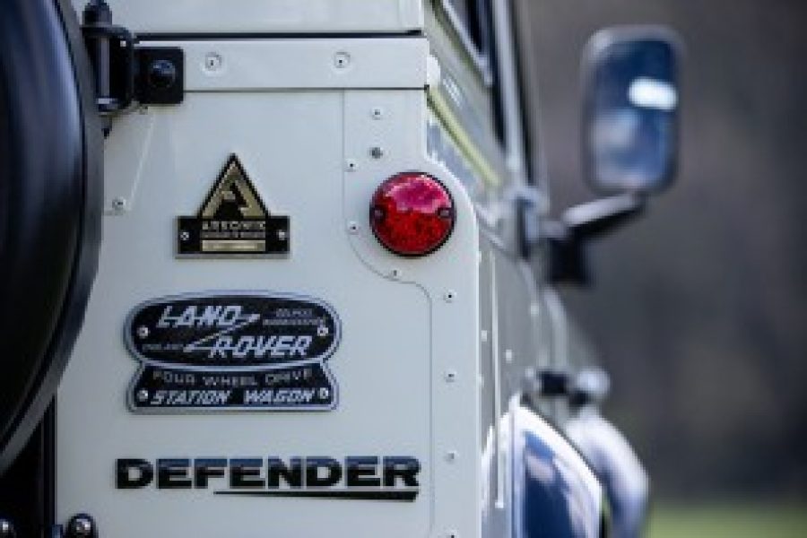 land rover defender 110 chauffeur