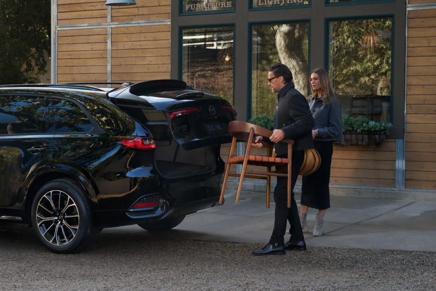 CX-70 Black chauffeur