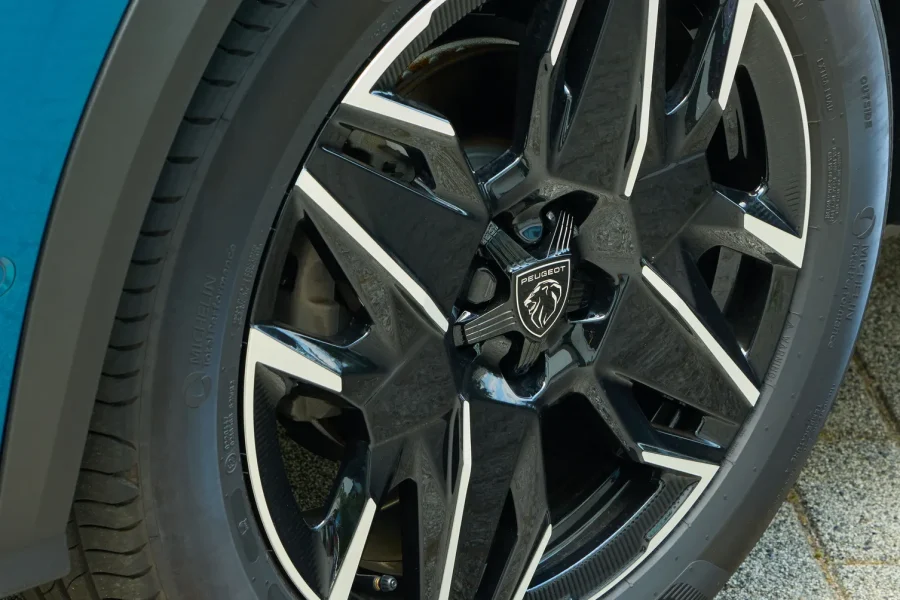 Peugeot 3008 VIP chauffeur BLK