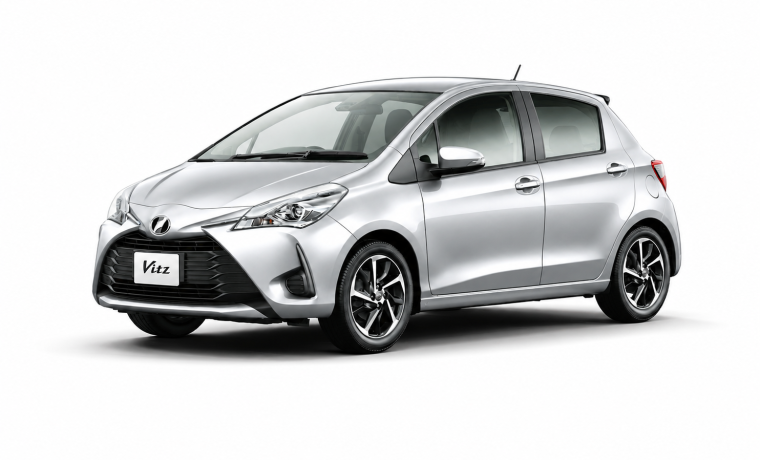 Vitz Silver Airport