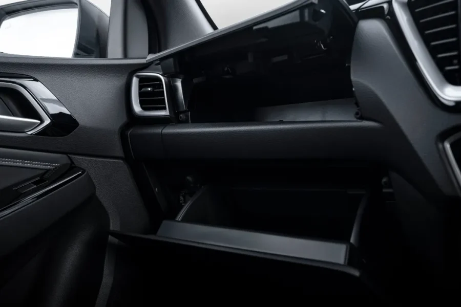 DOUBLE CAB Blue chauffeur