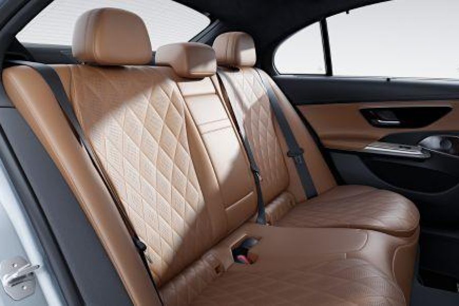 E-Class Silver chauffeur