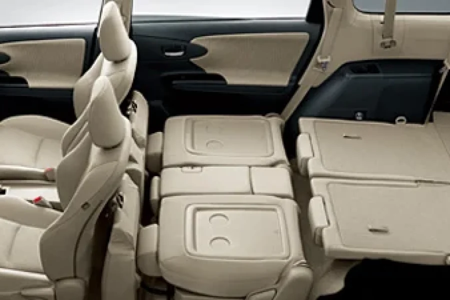 Toyota Wish shared shuttle Airport