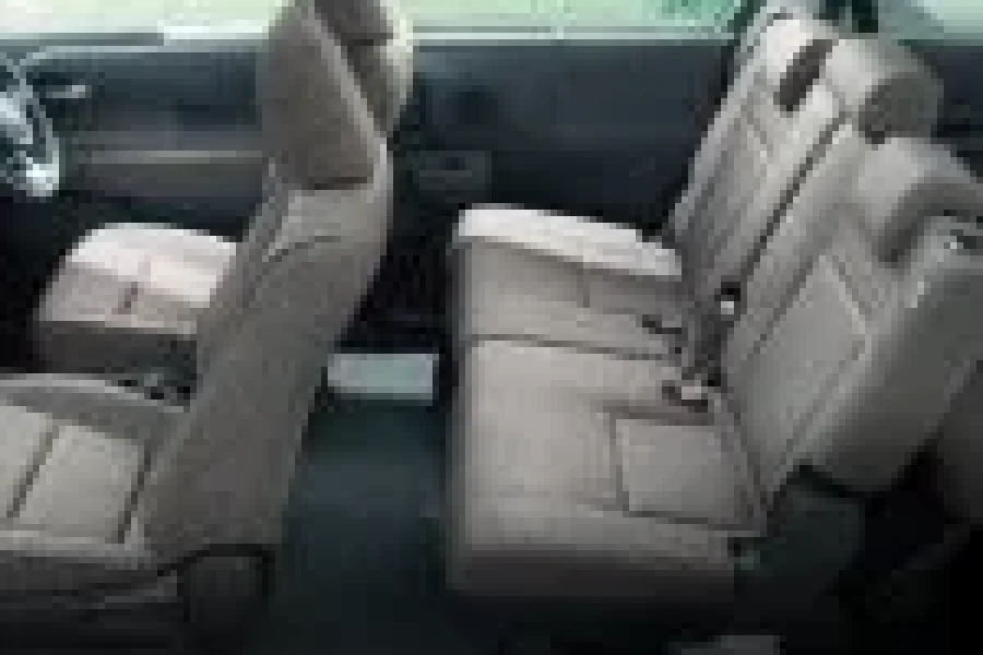 Sienta White chauffeur