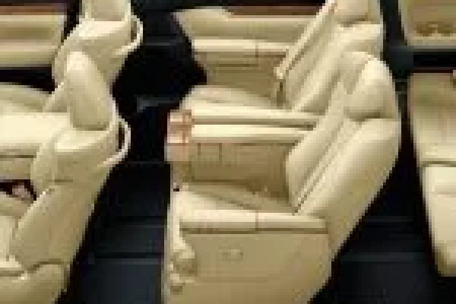 Noah Grey chauffeur