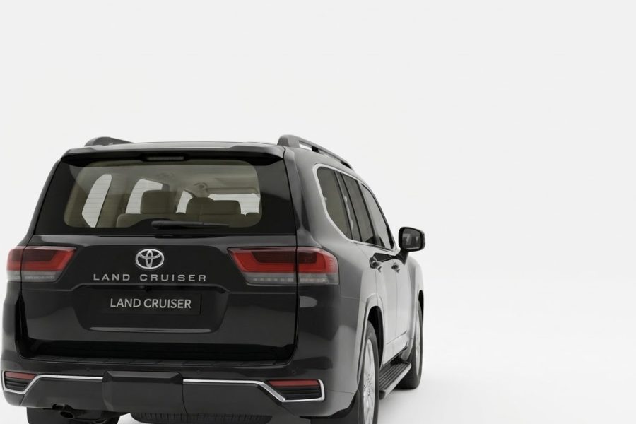 Land Cruiser 300 Black chauffeur