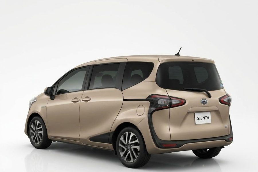 Sienta Beige chauffeur