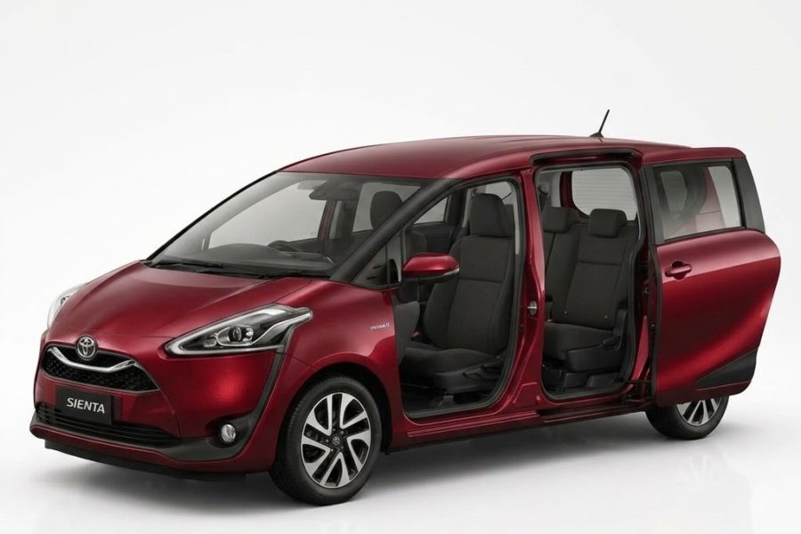 Sienta Red chauffeur